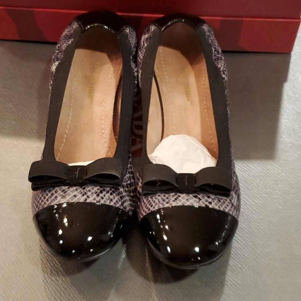 EUC Ferragamo Heels